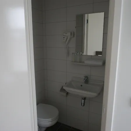 De Keizerskroon Amsterdam-schiphol-halfweg 3*