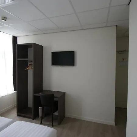 De Keizerskroon Amsterdam-schiphol-halfweg 3*