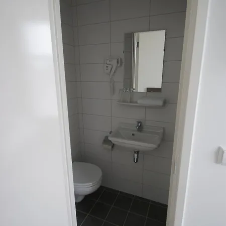 De Keizerskroon Amsterdam-schiphol-halfweg 3*