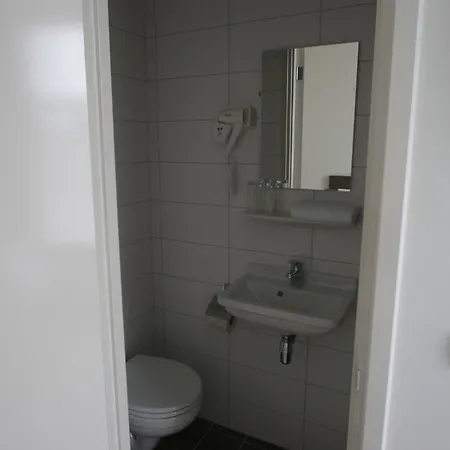 De Keizerskroon Amsterdam-schiphol-halfweg 3*